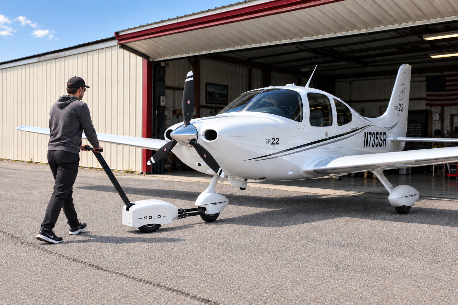 AeroGrip SOLO CORE towing an aircraft on the ramp